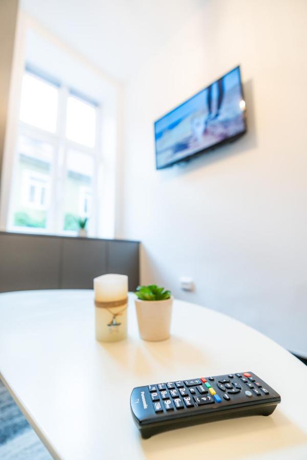 Guest Studio Apartment Brasov Bagian luar foto