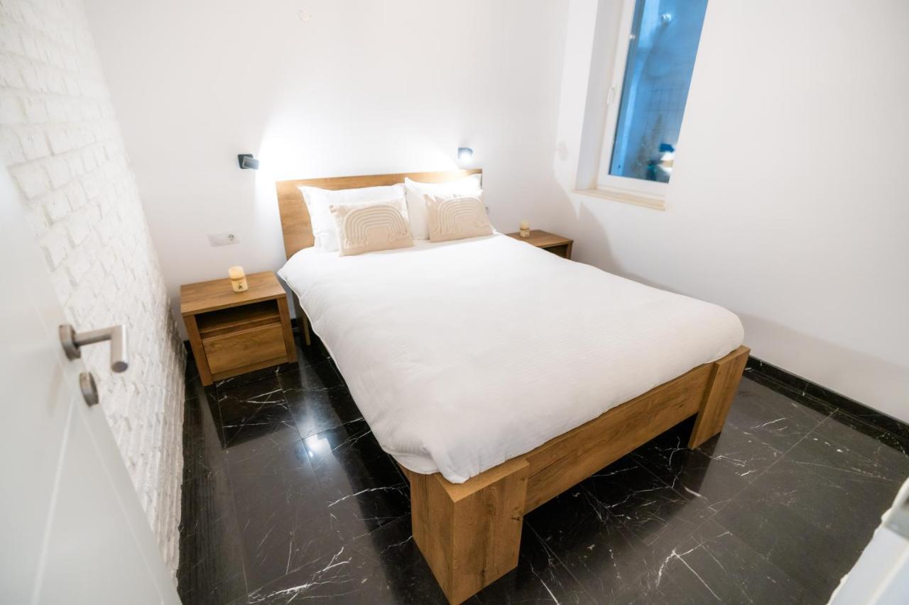 Guest Studio Apartment Brasov Bagian luar foto